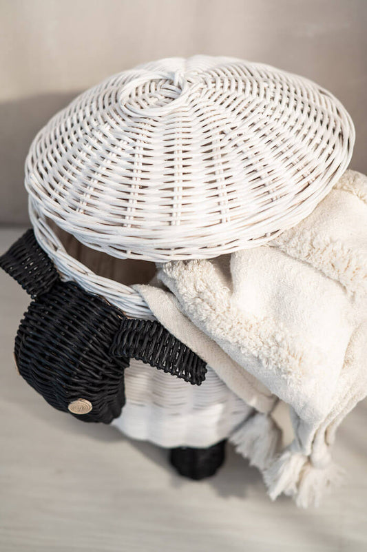 SHEEP DESIGN NATURAL BAMBOO RATTAN LAUNDRY AND STORAGE BASKET.