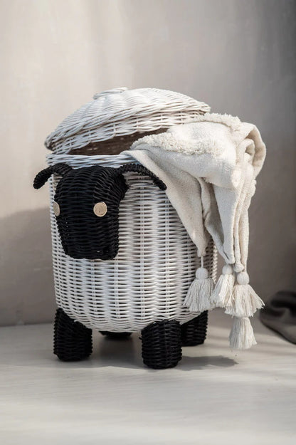 SHEEP DESIGN NATURAL BAMBOO RATTAN LAUNDRY AND STORAGE BASKET.