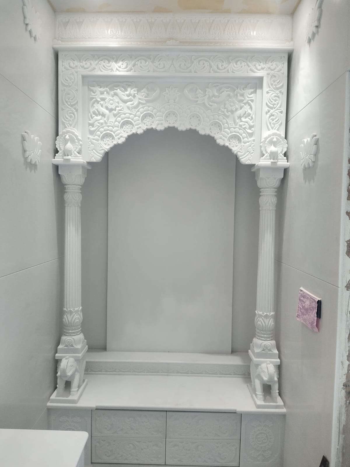Premium Vietnam White Marble Temple with Backlit Sri Yantra | Handcrafted Home Mandir for Pooja Room